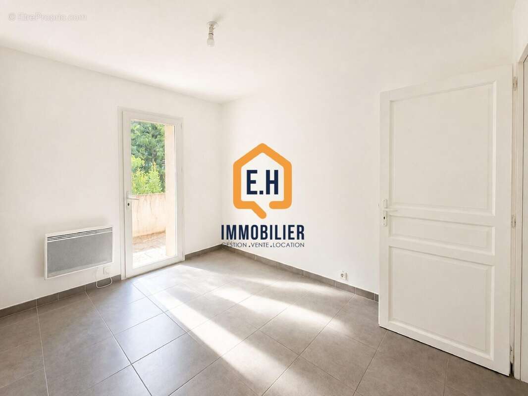 Appartement 57 m² à Toulon  - photo 4