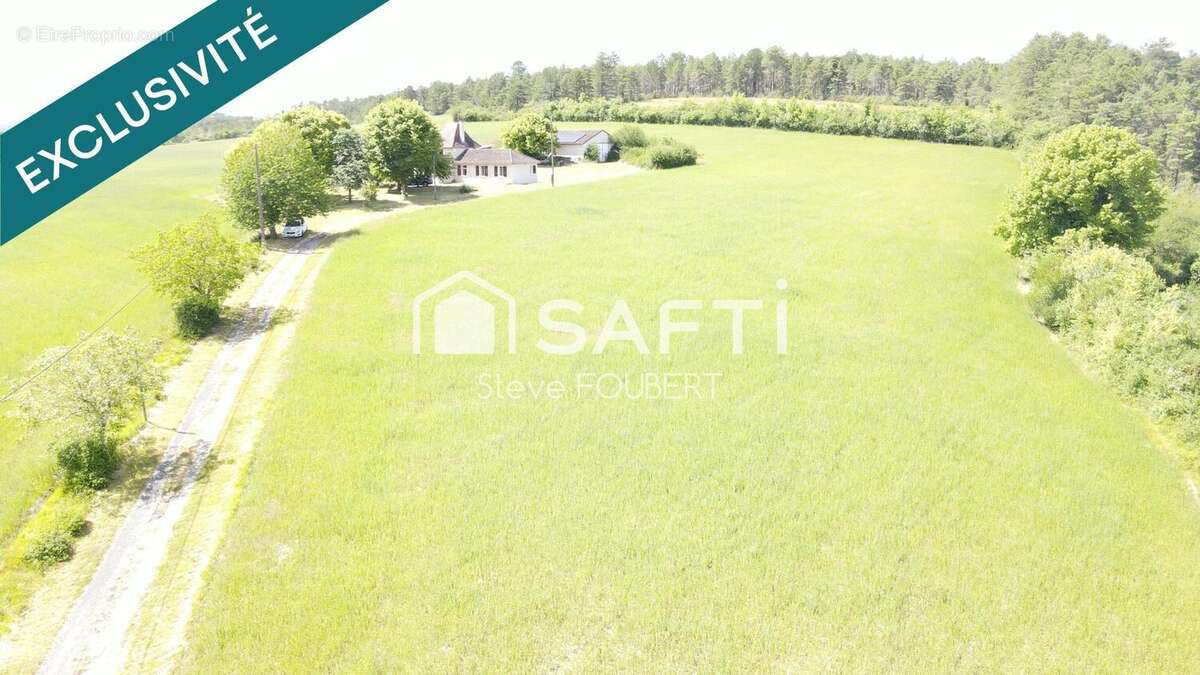 Maison 110 m² à Saint-Crepin-D'auberoche  - photo 2