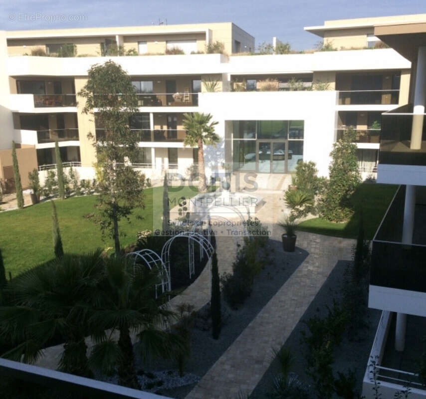 Appartement à LATTES