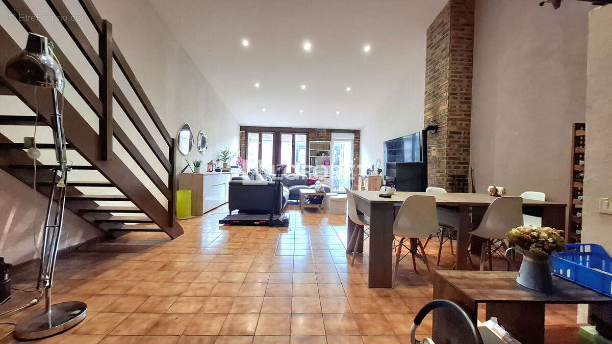 Maison à ROSIERES-AUX-SALINES