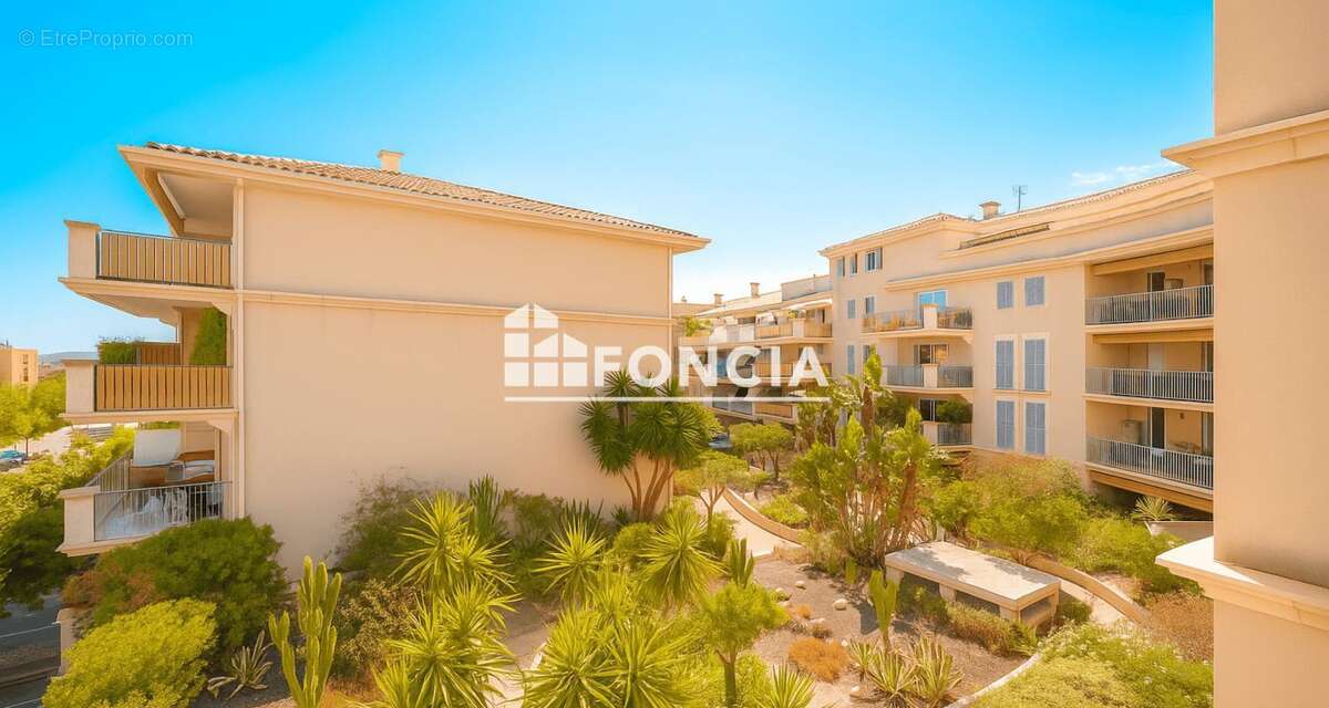 Appartement à HYERES