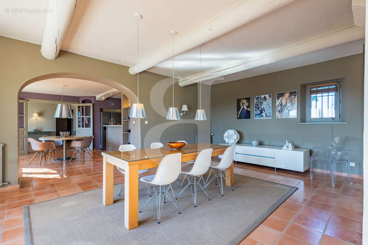 Maison à VAISON-LA-ROMAINE