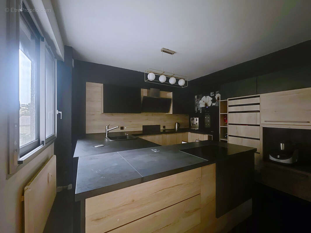 Appartement à TASSIN-LA-DEMI-LUNE