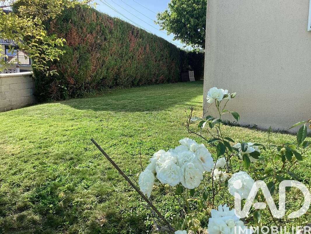 Photo 5 - Maison à CHENOISE
