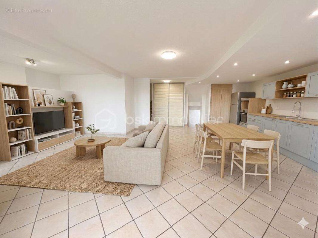 Appartement à CROLLES