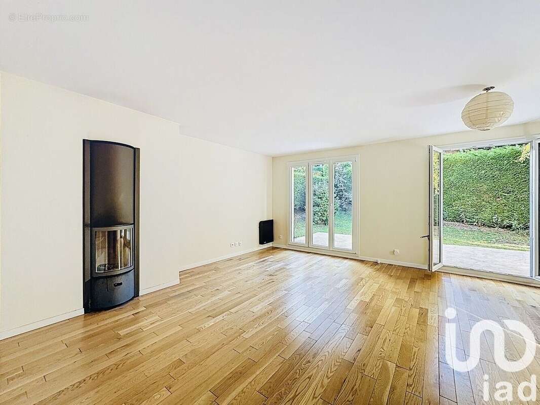 Photo 1 - Maison à CHAMBOURCY