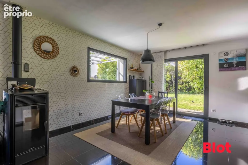 Maison 7 pièces 140 m² à vendre à Thorigne-Fouillard (35235) - photo 4