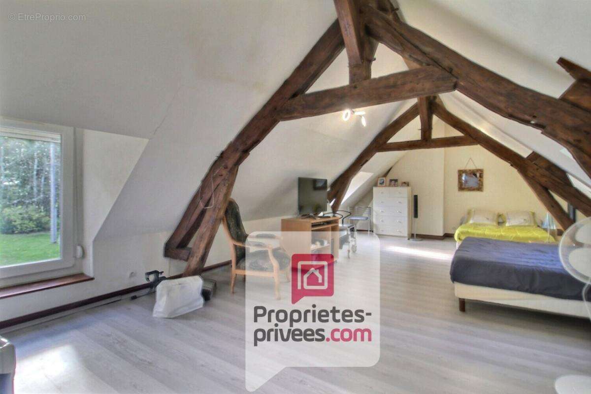 A vendre à 1h15 de paris - superbe propriete avec piscine, mare, dependances, terrain 2,3 hectares - photo 14
