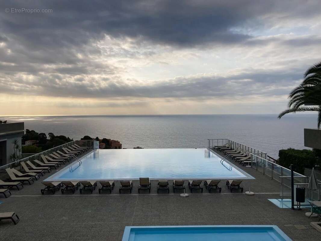 Cap d'ail. rare. 27m2 + parking 370 000€ - photo 3