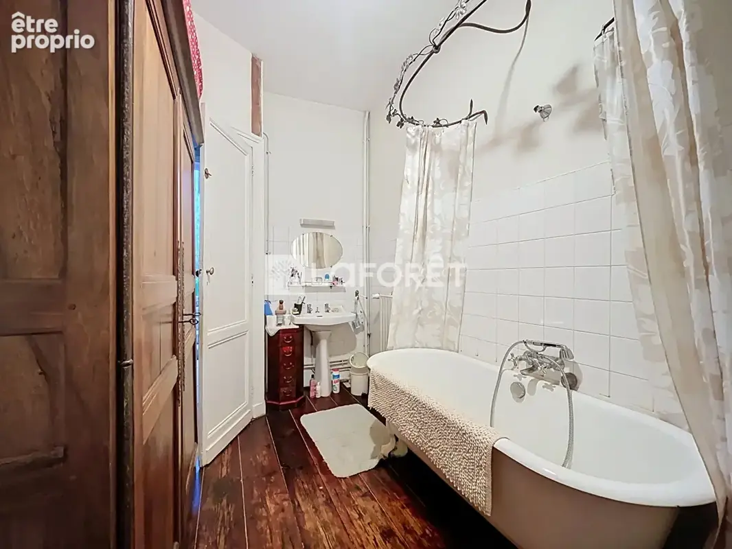 Maison en pierre, Saint Seurin , 4 chambres, - photo 5