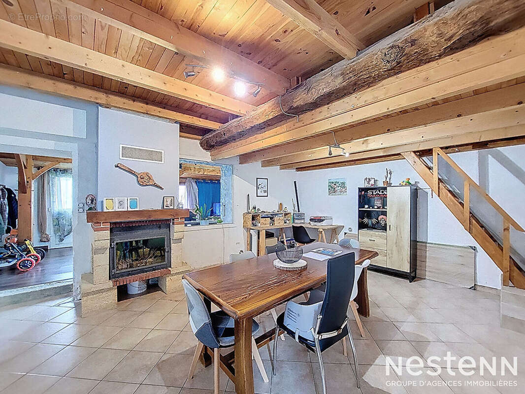 Maison à LARROQUE-ENGALIN