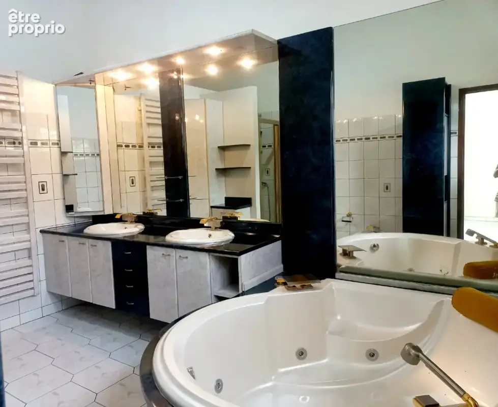 Villa T4 et son appartement T2 à vendre à ABYMES-GOSIER (971), piscine, terrain 1900 m² - photo 8