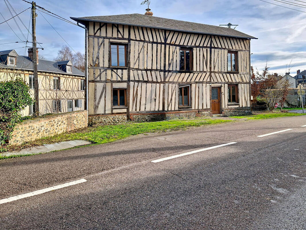 Maison à SAINT-GEORGES-DU-VIEVRE