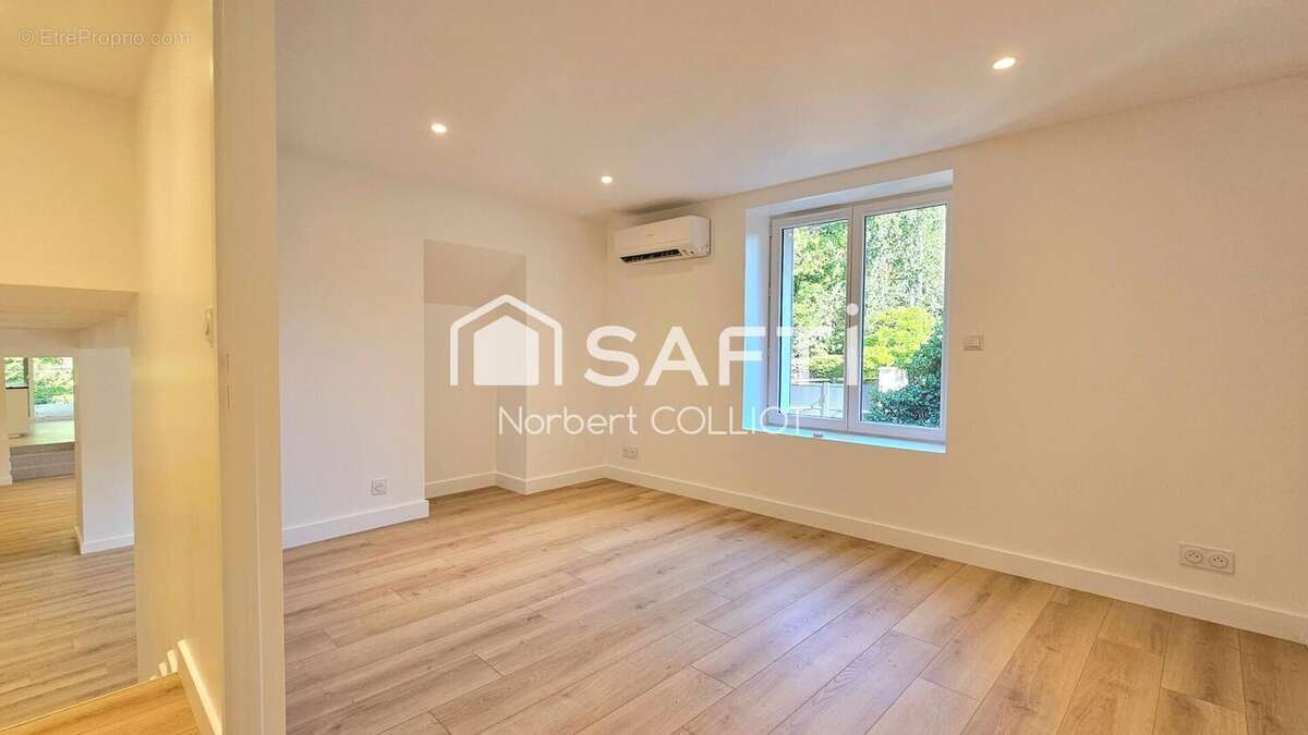 Photo 6 - Maison à NEAUPHLE-LE-VIEUX