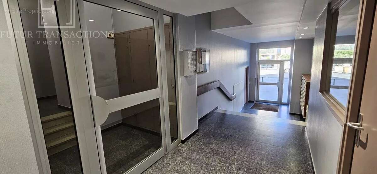 Appartement à COLOMBES