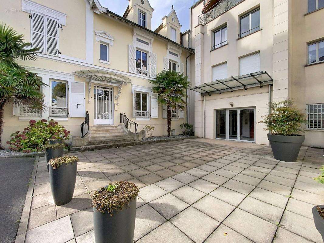 Appartement à SAINT-MAUR-DES-FOSSES