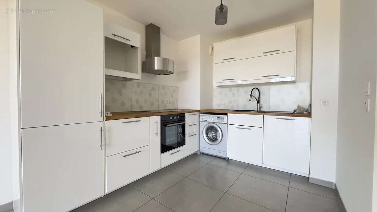 Appartement à MARSEILLE-8E