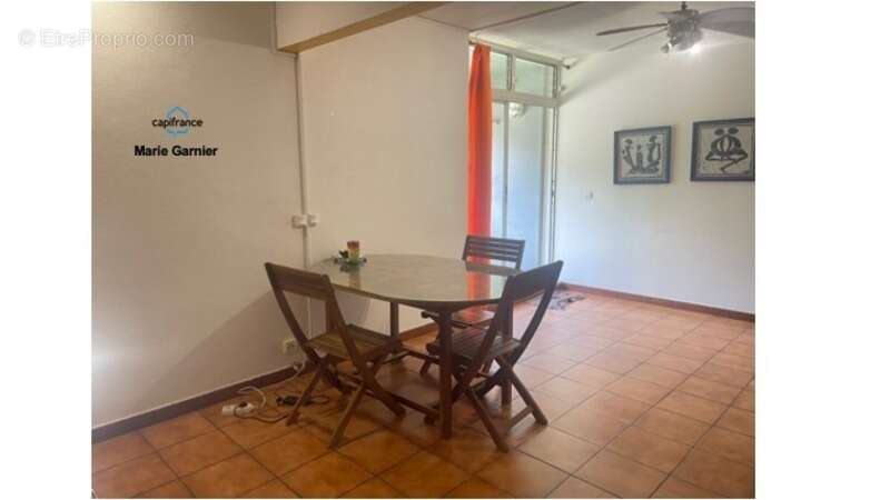 Appartement à LES ABYMES