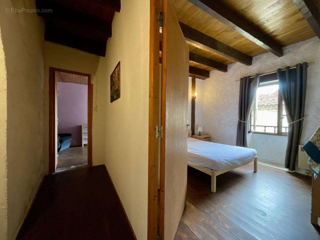 Maison à SAINT-CIRQ-LAPOPIE