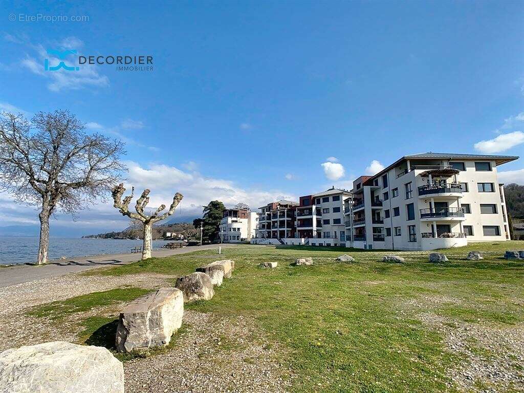 Appartement à EVIAN-LES-BAINS