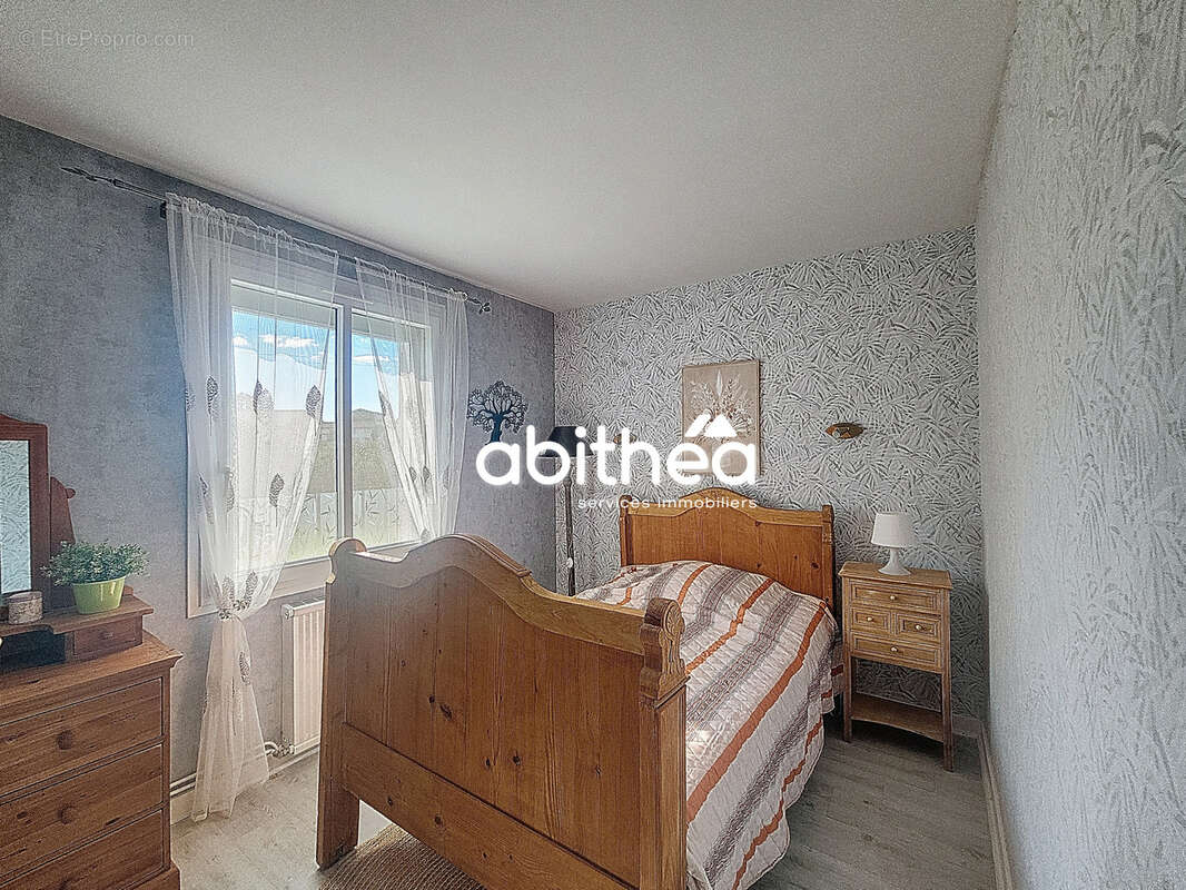 Maison à BOUTENAC-TOUVENT