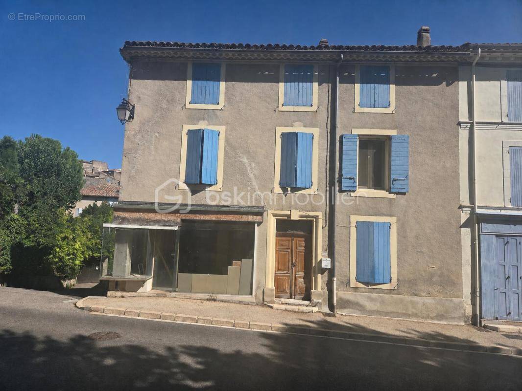 Appartement à CERESTE
