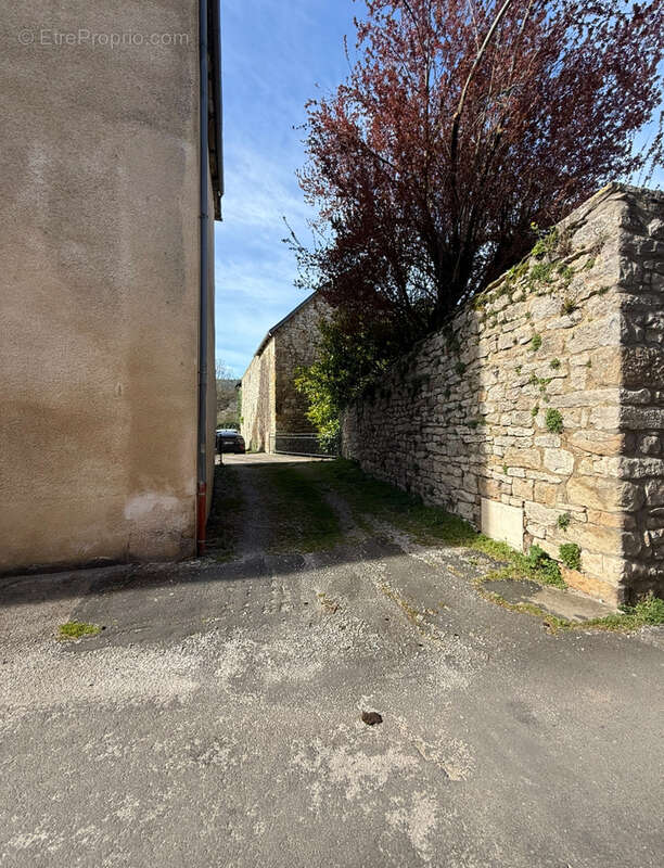 Maison à BERTHOLENE