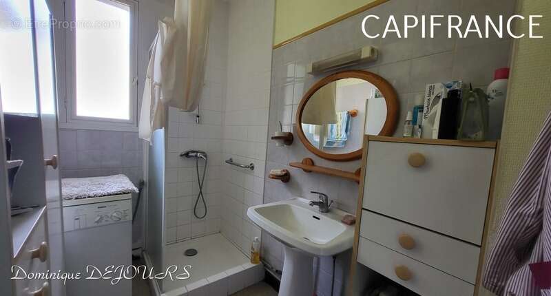 Maison à SAINT-SAUVEUR-DE-MONTAGUT