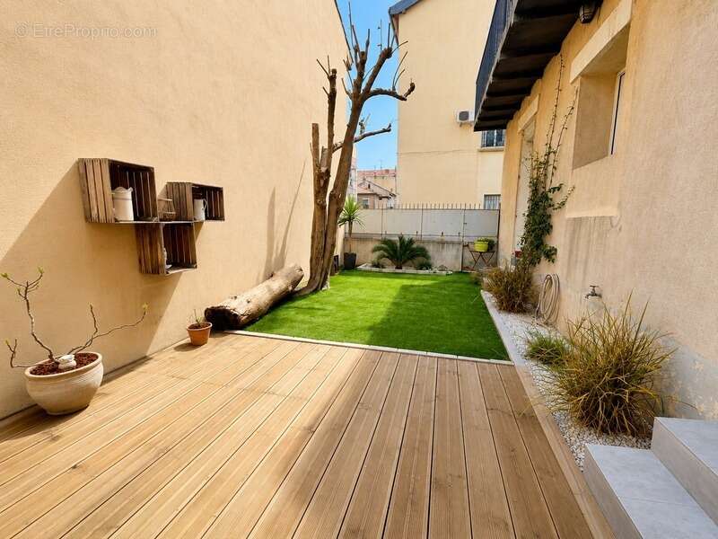 Maison de ville 5 chambres avec jardin dans le quartier des Arènes à Béziers - photo 3