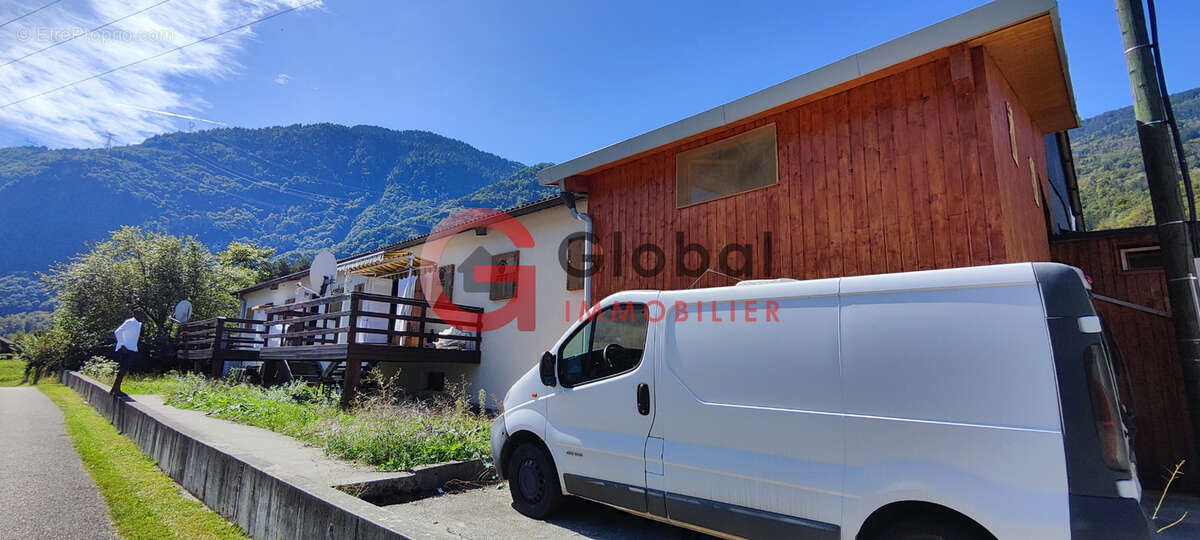 Appartement à SAINT-PAUL-SUR-ISERE