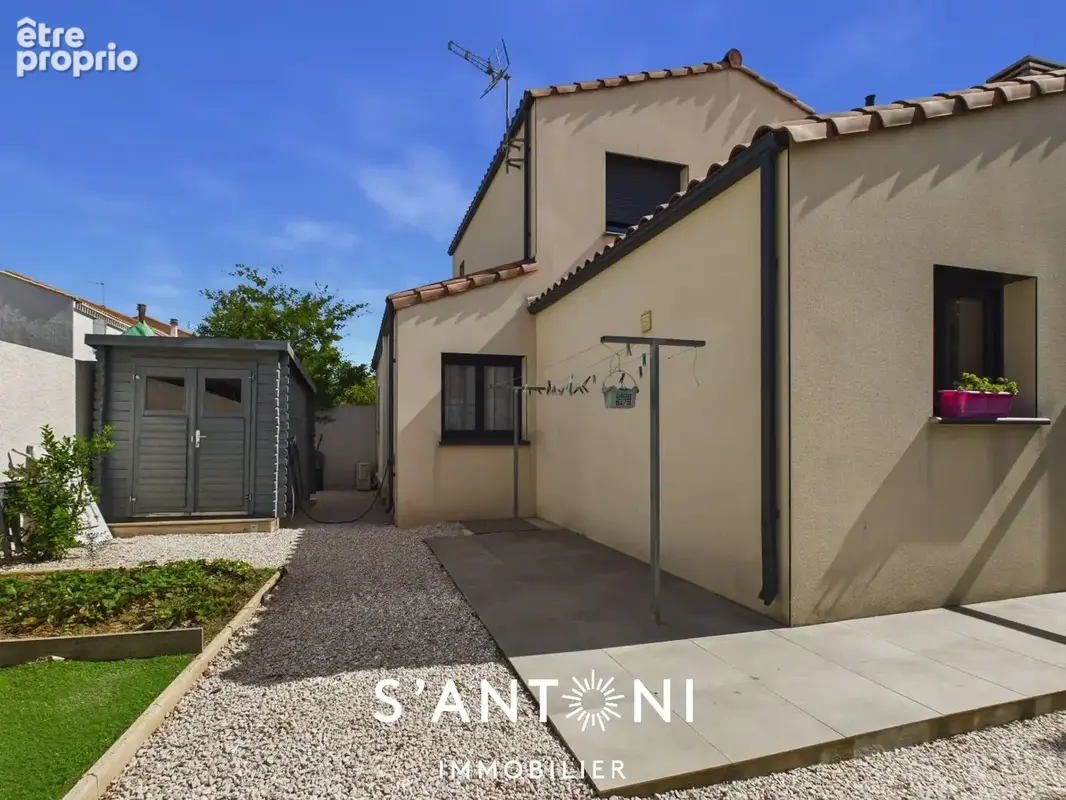 AGDE- Maison contemporaine 121 m²  3 chambres  Piscine  Garage - photo 22