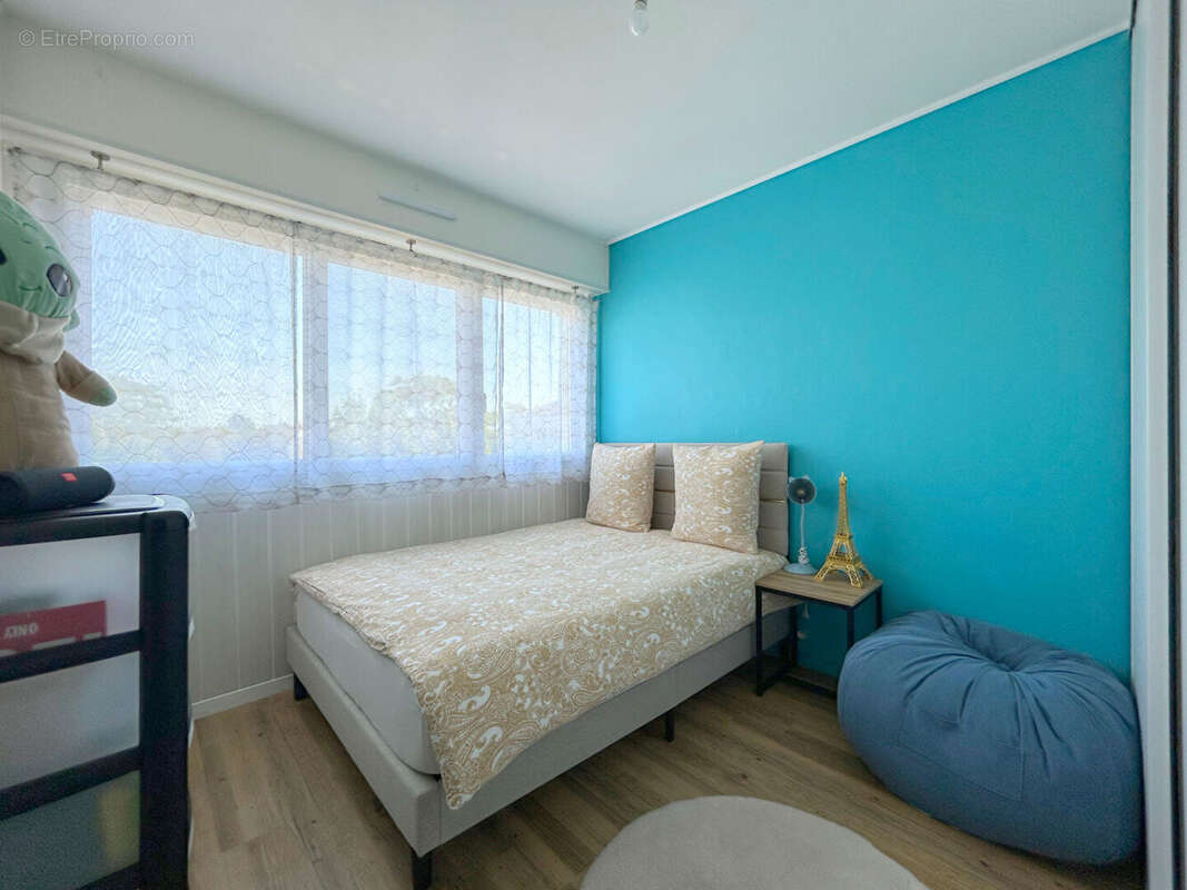 Appartement à LES PONTS-DE-CE