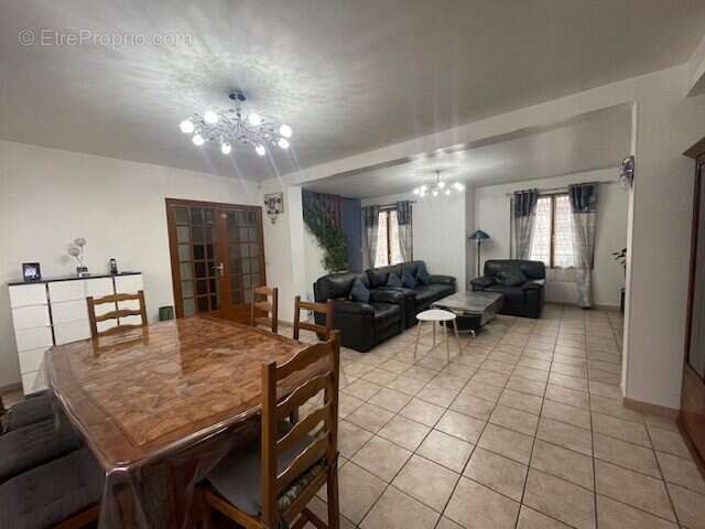 Maison à LE BOURGET