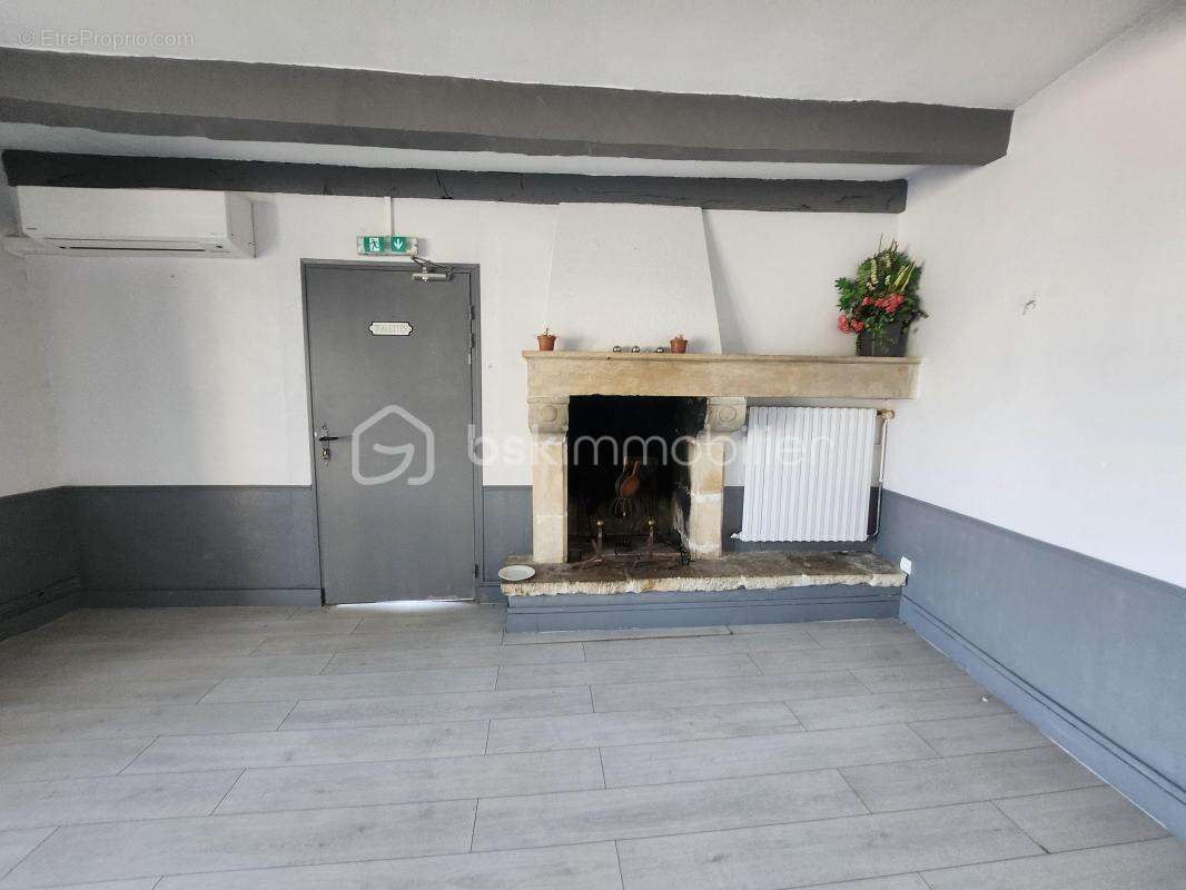 Appartement à CHENAY