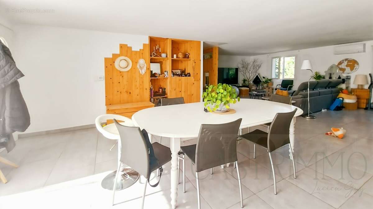 Maison à GALARGUES