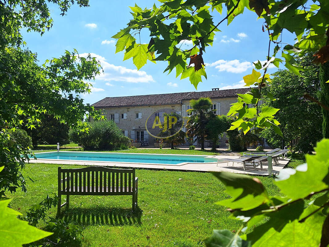 Maison à LESPARRE-MEDOC