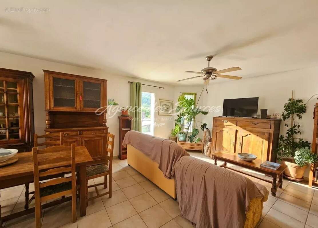 Villa T5 plain-pied avec garage au VAL - photo 6