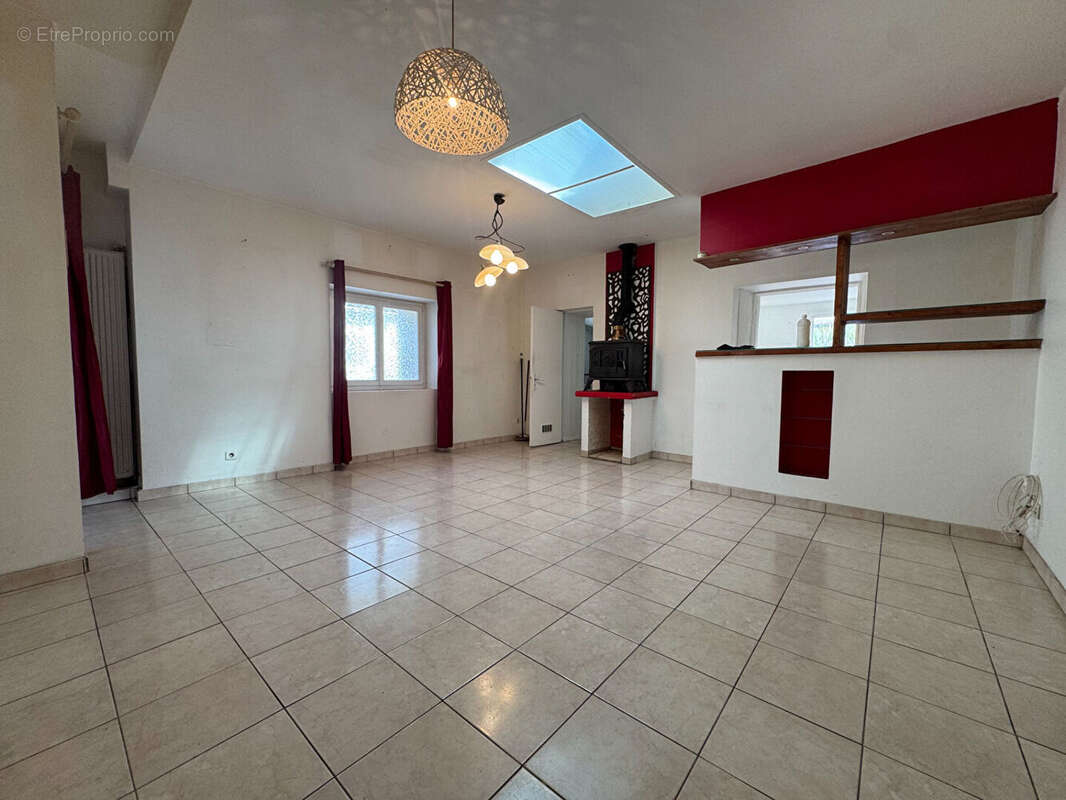 Immeuble Vergeroux 270m² - 5 appartements terrasse privative - photo 8