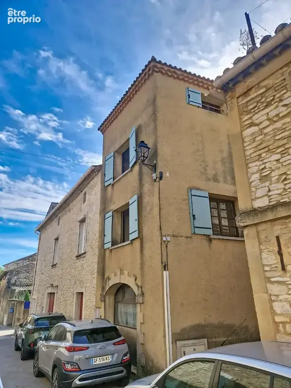 Maison Lirac 3 pièce(s) 80 m2 sur 3 niveaux à rafraîchir. - photo 9