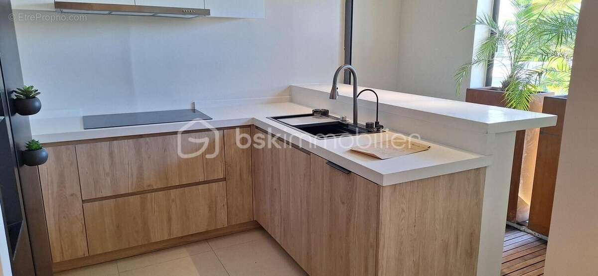 Venez vivre l’exception au cœur de Saint-Denis ! Appartement haut de gamme à quelques pas du Barachois - photo 3