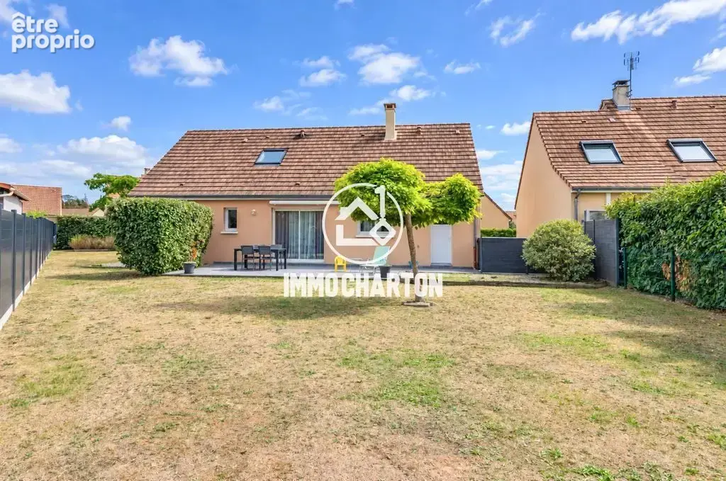 Photo Maison à Guecelard au prix de 256 000€
