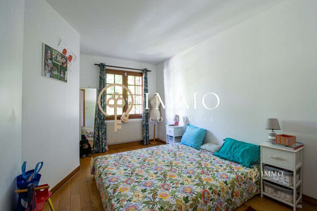 Maison 115 m² à Cachan  - photo 6