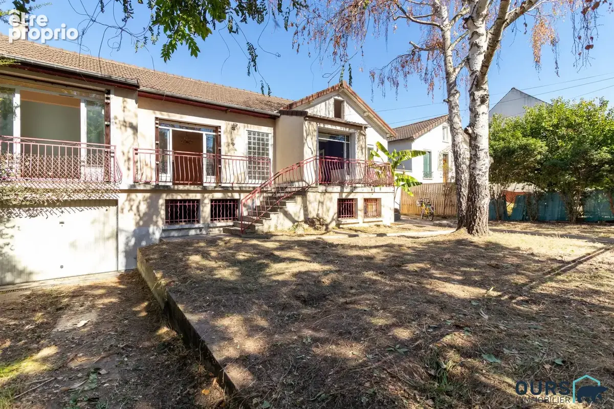 Photo Maison à Stains au prix de 320 000€
