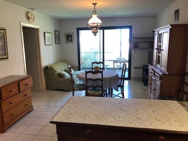 Appartement à SIX-FOURS-LES-PLAGES