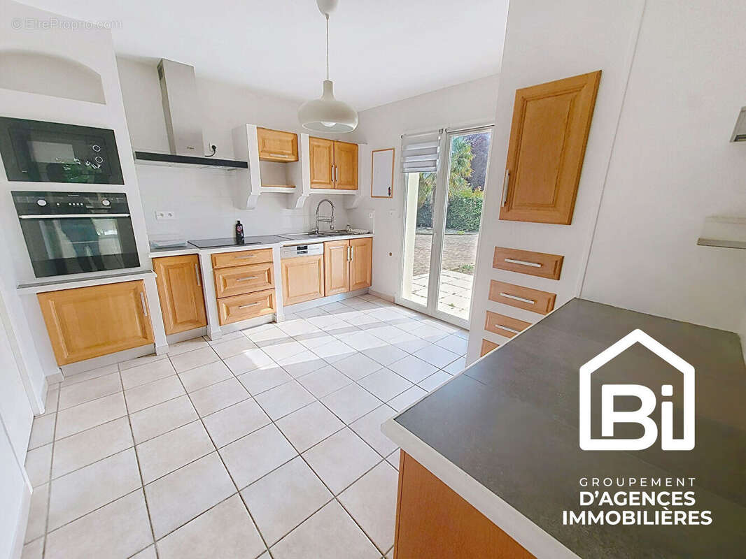 BENOUVILLE - mMaison de 7 pièces 124m2 - photo 9