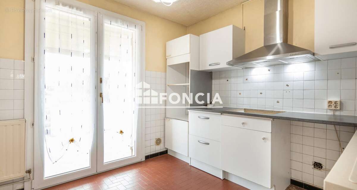 Maison à MONTFERRAT