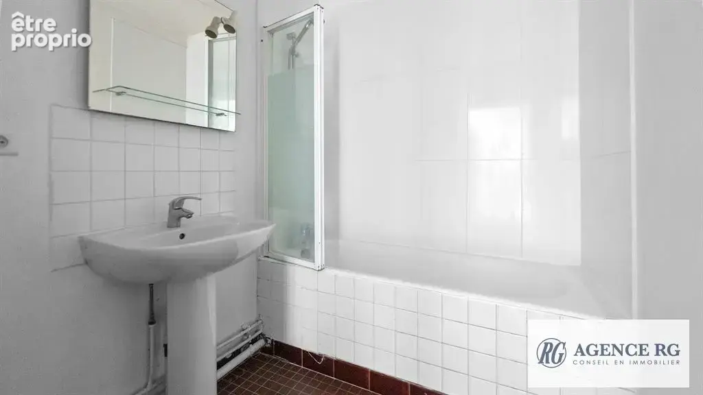 Appartement 34 m² idéalement situé — Garches Centre / Gare — Parking & Cave inclus - photo 5