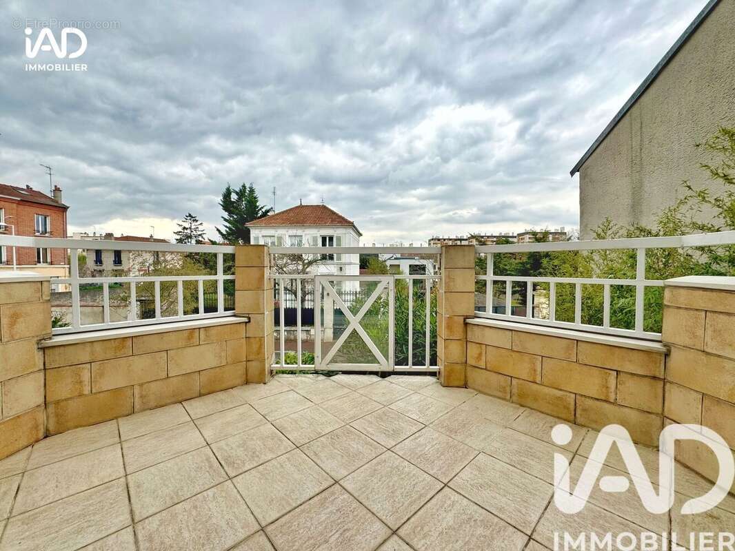 Appartement 81 m² à Nanterre  - photo 2