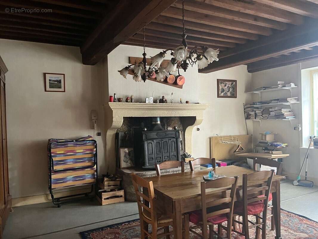 Maison à CHISSEY-EN-MORVAN