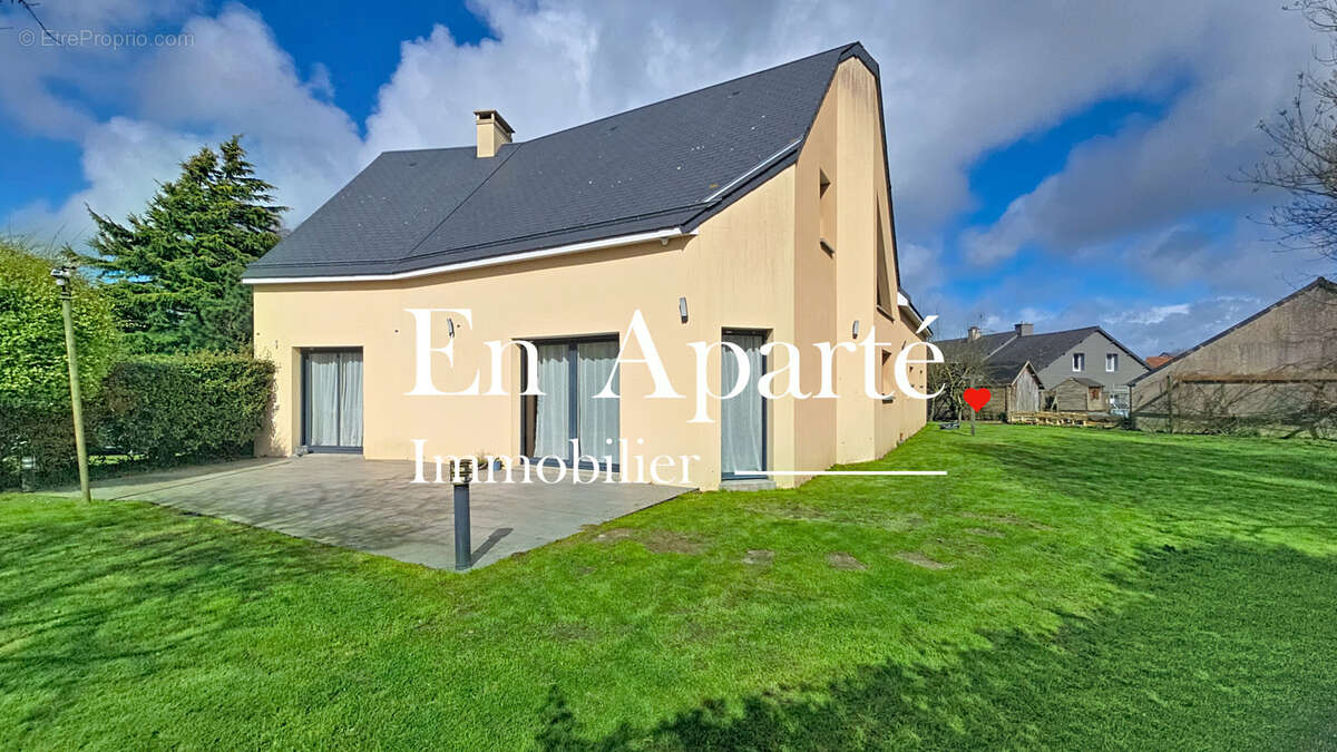 Maison à SAINT-SAUVEUR-LA-POMMERAYE